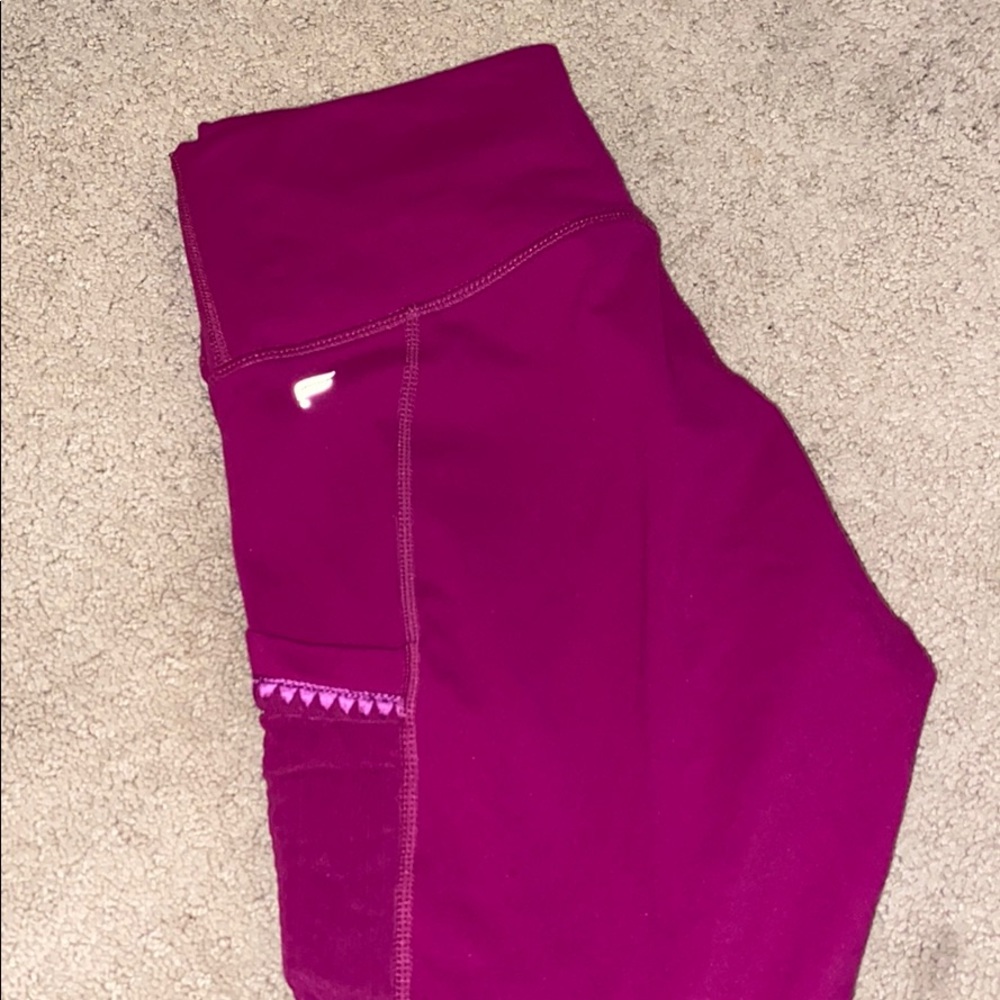 Fabletics majenta leggings